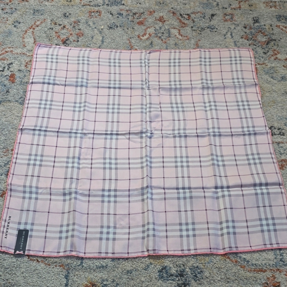 NEW Burberry Silk Cotton Pink Novacheck Neck Scarf/Handkerchief! - Picture 4 of 7
